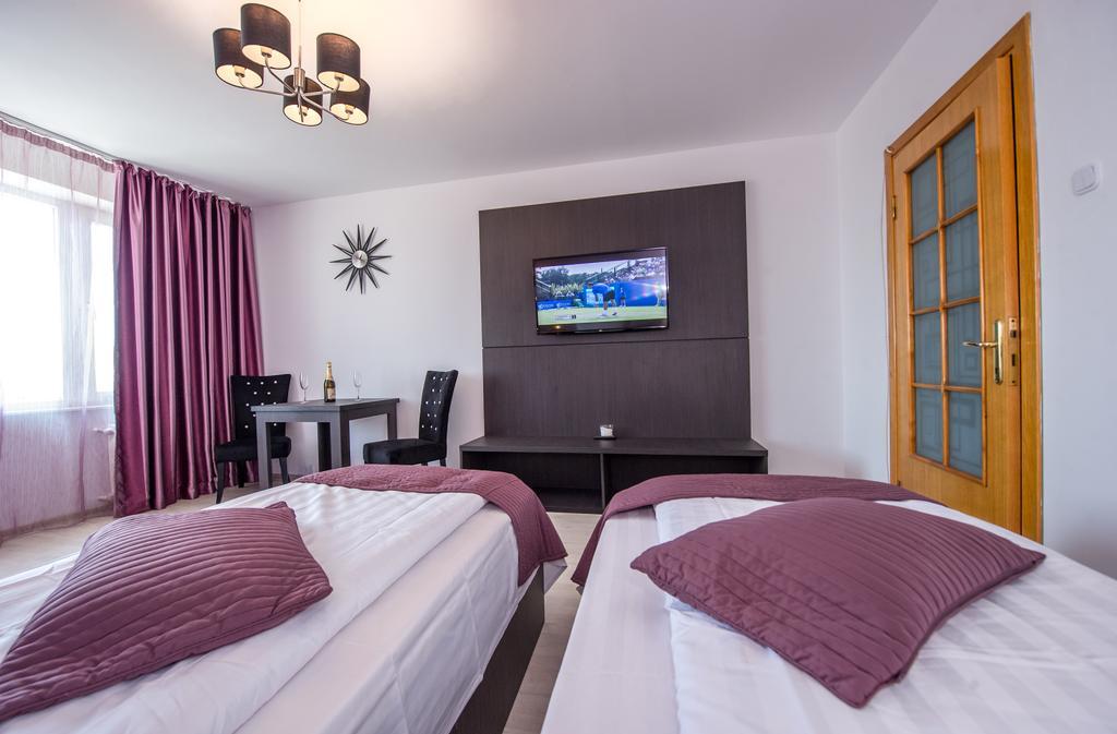 Tower By Grand Accommodation บูคาเรสต์ ภายนอก รูปภาพ